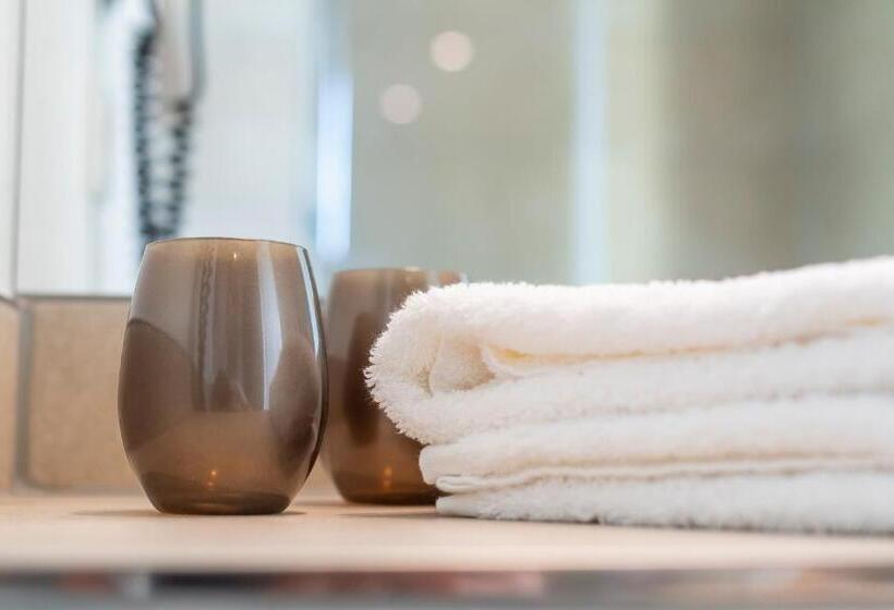 Люкс Дюплекс, Harbr. Hotel Konstanz