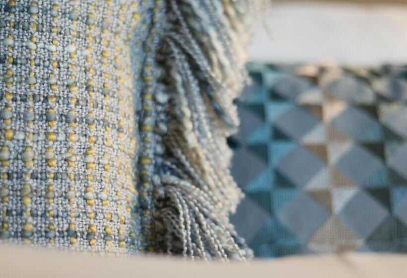 Люкс Дюплекс, Harbr. Hotel Konstanz