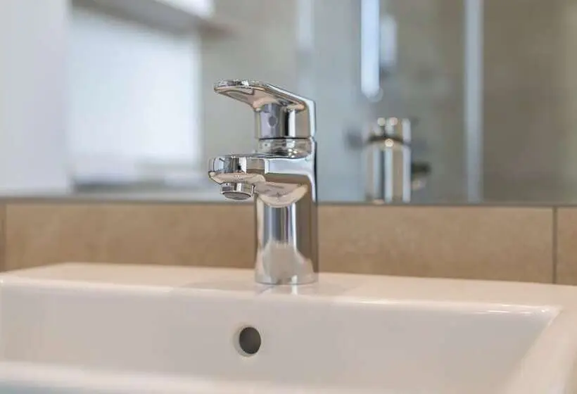 Standard Yhden Hengen Huone, Harbr. Hotel Konstanz