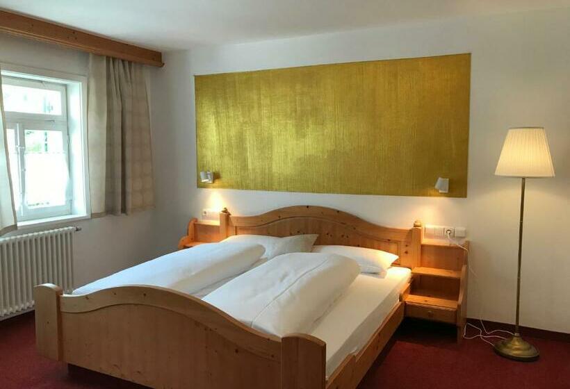 Superior-huone, Hohe Schule