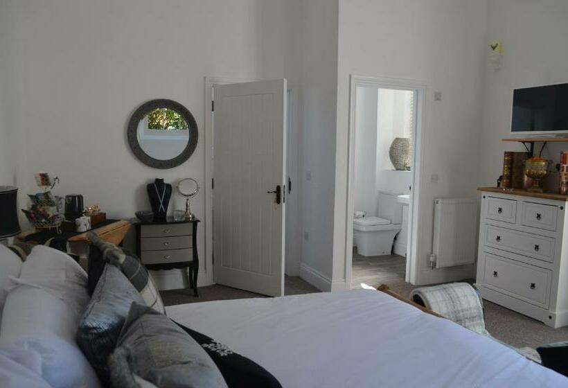 Люкс Вид на Сад, The Old Chapel Stoke Bruerne