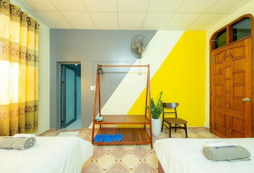 اتاق استاندارد سه نفره, Bamboo S House