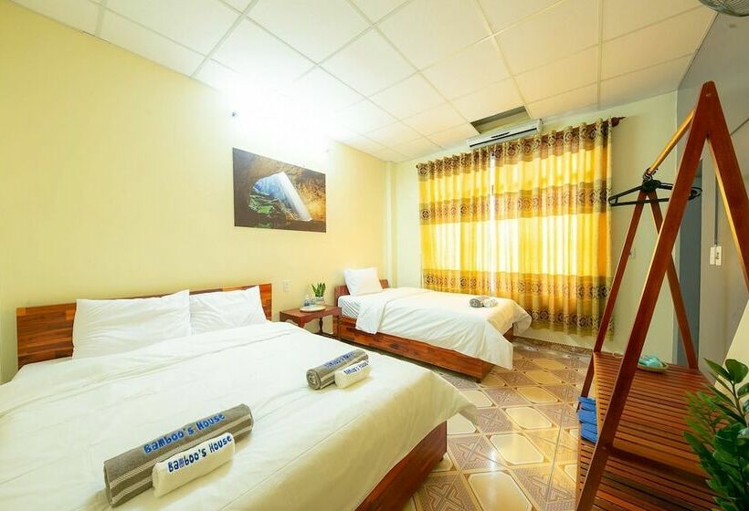 اتاق استاندارد سه نفره, Bamboo S House