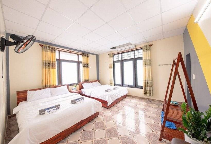 اتاق خانوادگی, Bamboo S House