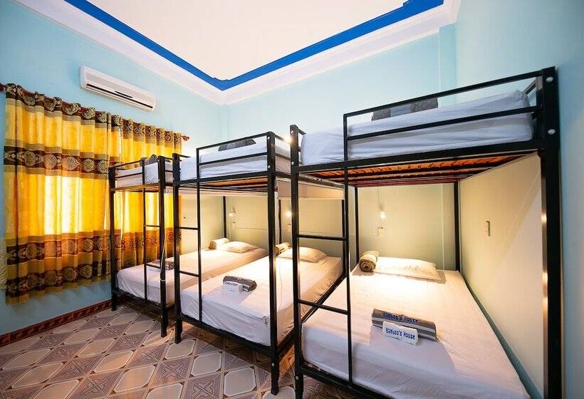 تختخواب در اتاق مشترک, Bamboo S House