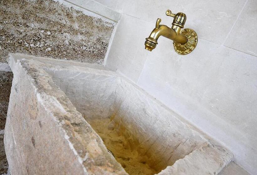 חדר דלוקס לשלושה, Borgo Fiorito Relais