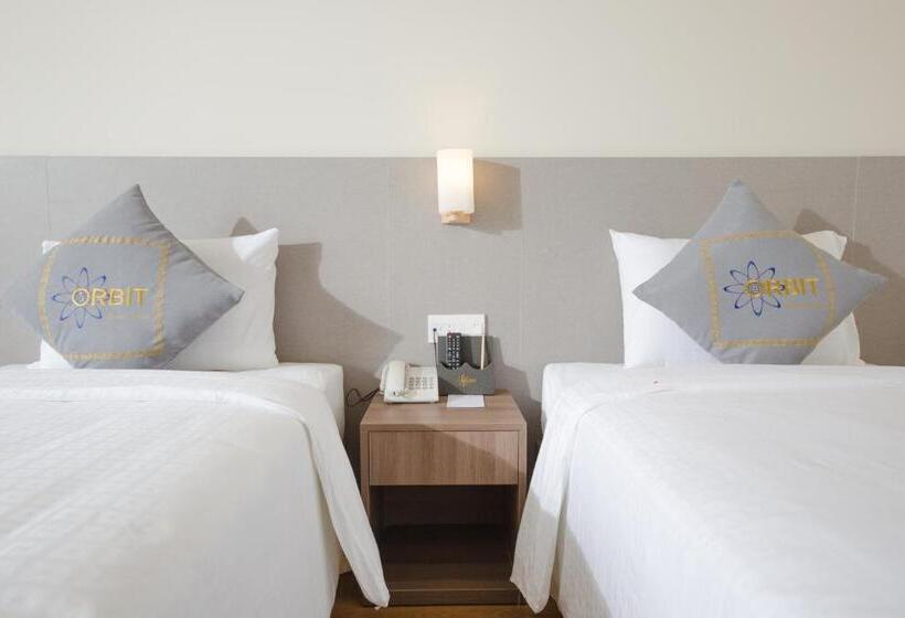 اتاق لوکس با چشمانداز دریا, Orbit