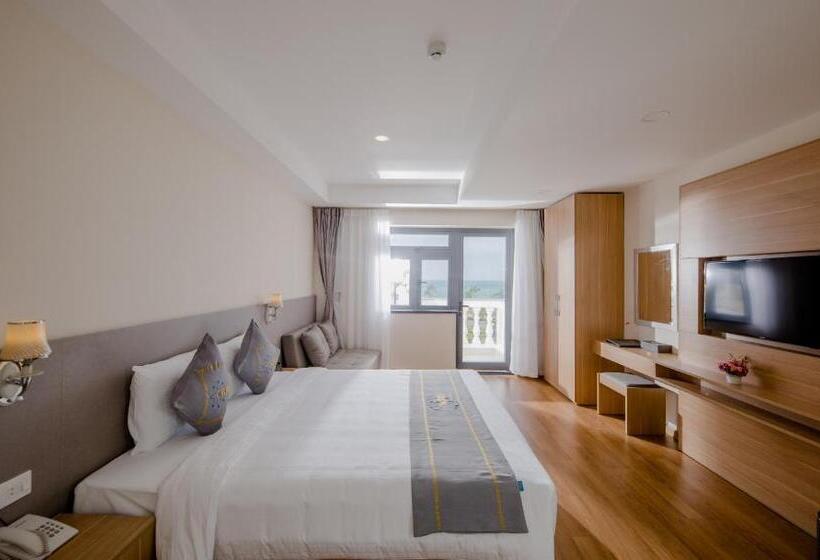 اتاق پرمیوم با چشمانداز دریا, Orbit