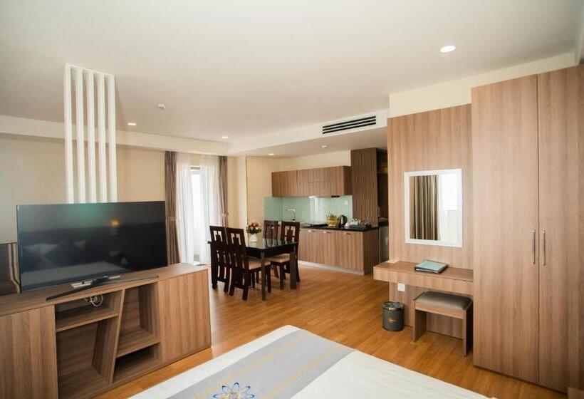 سوییت با چشمانداز دریا, Orbit