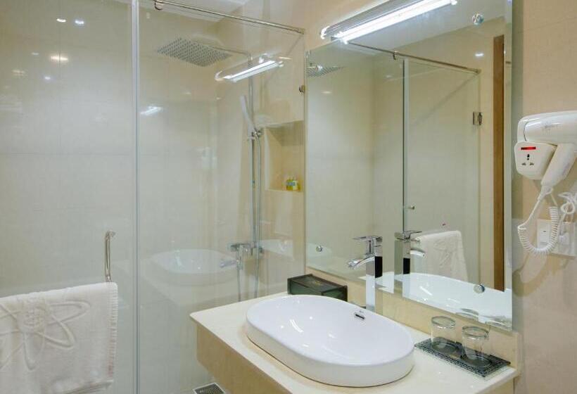 اتاق پریمیوم سه تخته, Orbit