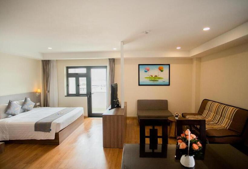 سوییت با چشمانداز دریا, Orbit