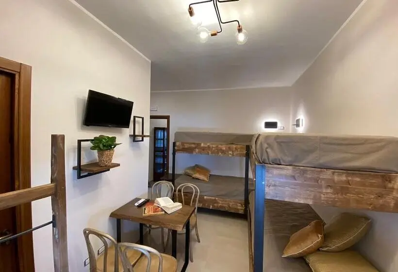 اتاق استاندارد چهار تخته, La Fontanella