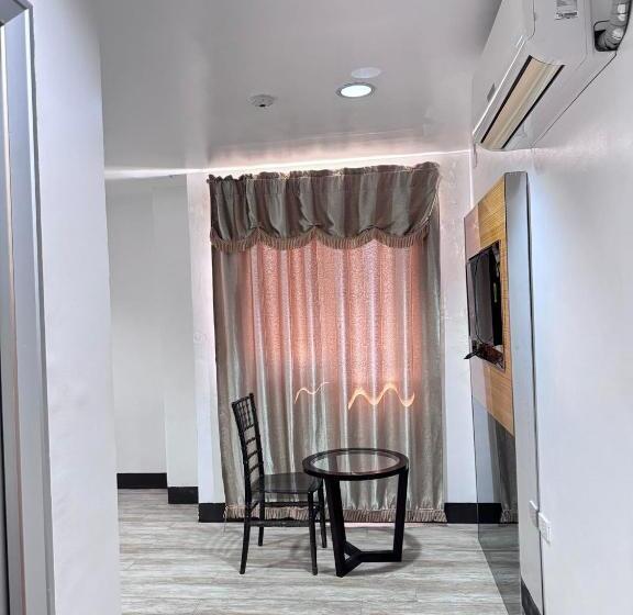 Номер Deluxe, Jeamco Royal Hotel Palawan