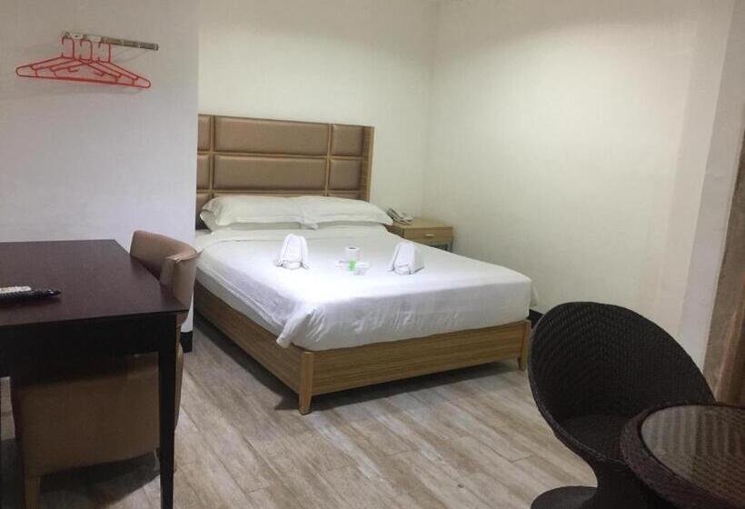 디럭스 룸, Jeamco Royal Hotel   Palawan