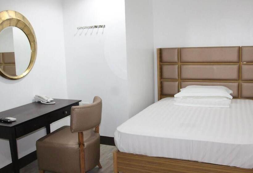 디럭스 룸, Jeamco Royal Hotel   Palawan