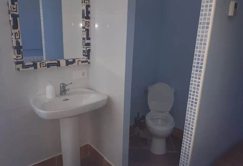 Bed in Shared Room with Shared Bathroom, Finca La Carnicera