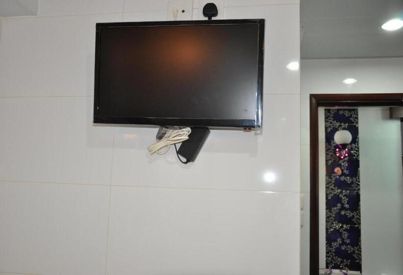 اتاق خانوادگی, Swiss Hostel