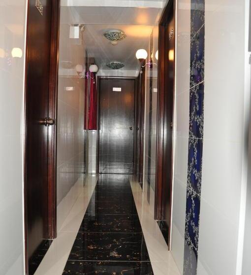 اتاق خانوادگی, Swiss Hostel