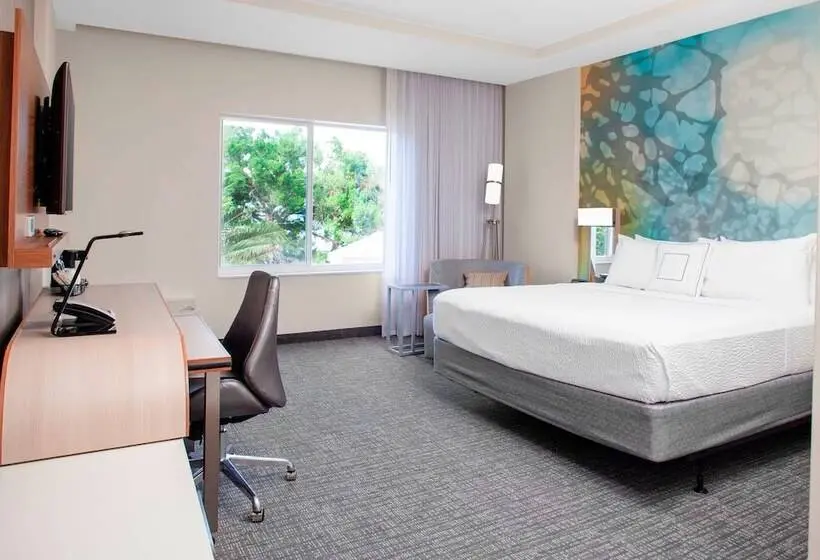 シティビューのダブルベッドスタンダードルーム, Courtyard By Marriott Deland Historic Downtown