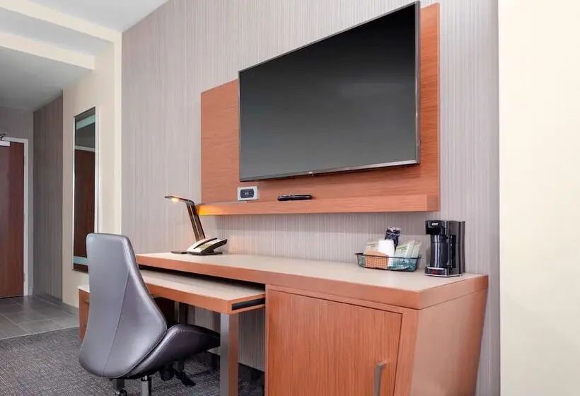 ２ダブルベッドのスタンダードルーム, Courtyard By Marriott Deland Historic Downtown
