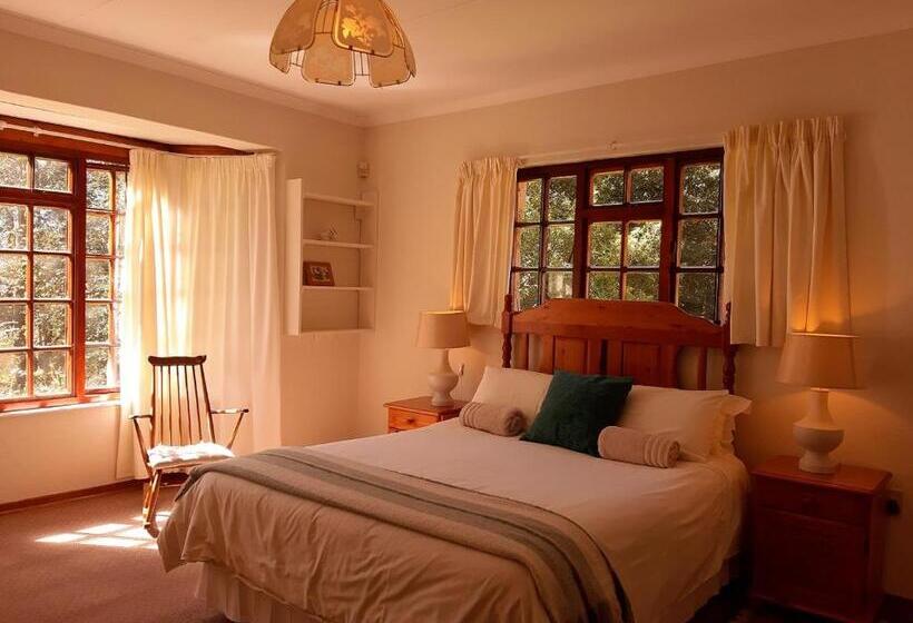 Дом 3 Спальни, Crane Cottage
