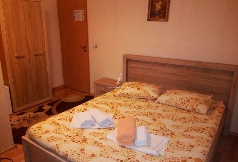 Номер Стандарт, Mon Cheri