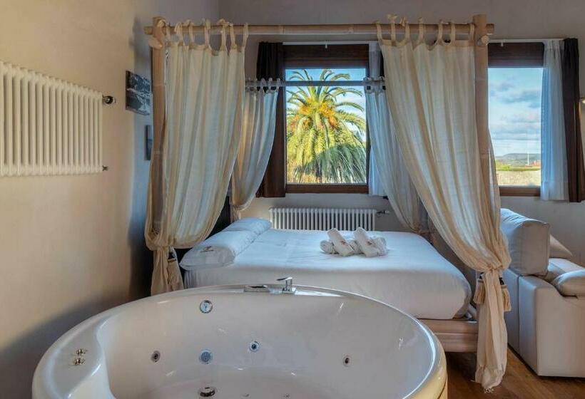 استودیوی استاندارد, Somo Garden Villas