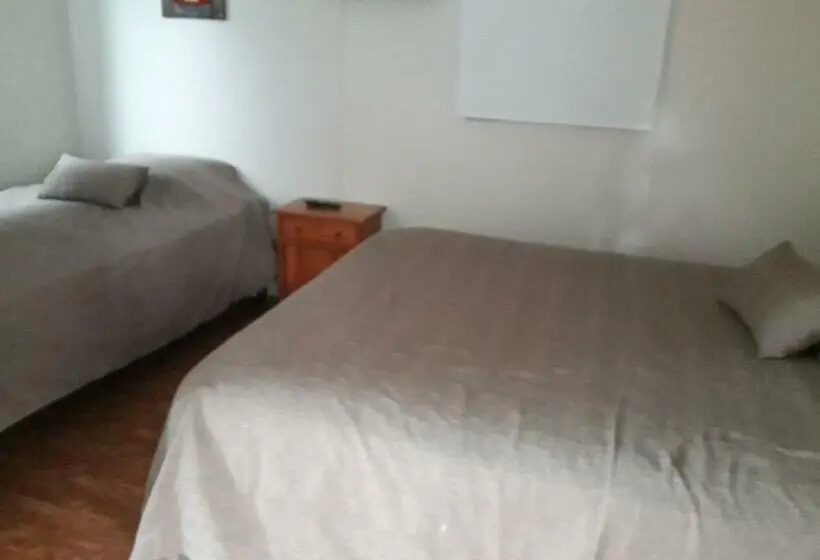 3-Bett-Standardzimmer, Hostal Irma