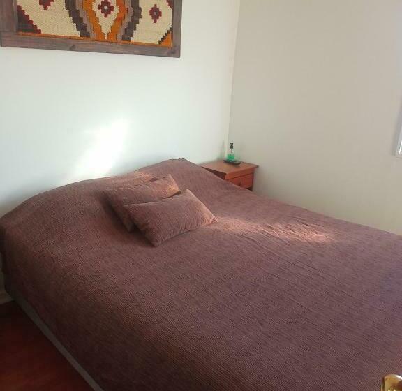 带共用浴室的标准房间, Hostal Irma