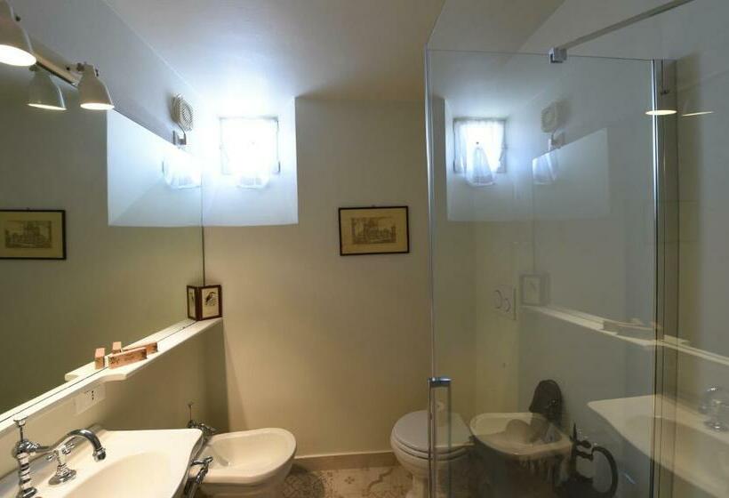 סוויטה משפחתית, Il Giardino Segreto