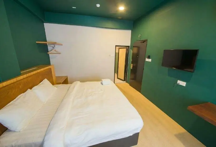 キングサイズベッドのスタンダードルーム, Room V @ Jalan Sultanah Near Bus Stop Batu Pahat