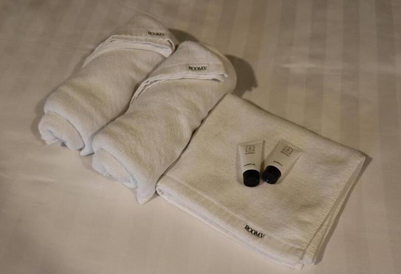 Стандартный Номер Кровать Кинг, Room V @ Jalan Sultanah Near Bus Stop Batu Pahat