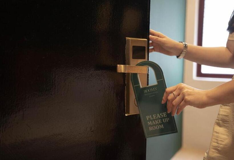 חדר סטנדרט עם מיטת קינג, Room V @ Jalan Sultanah Near Bus Stop Batu Pahat