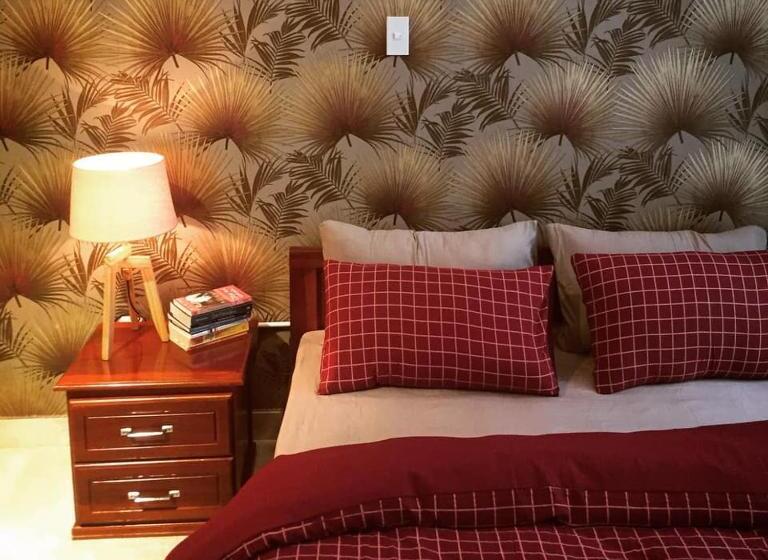 اتاق لوکس با چشم‌انداز شهر, 08 Homestay
