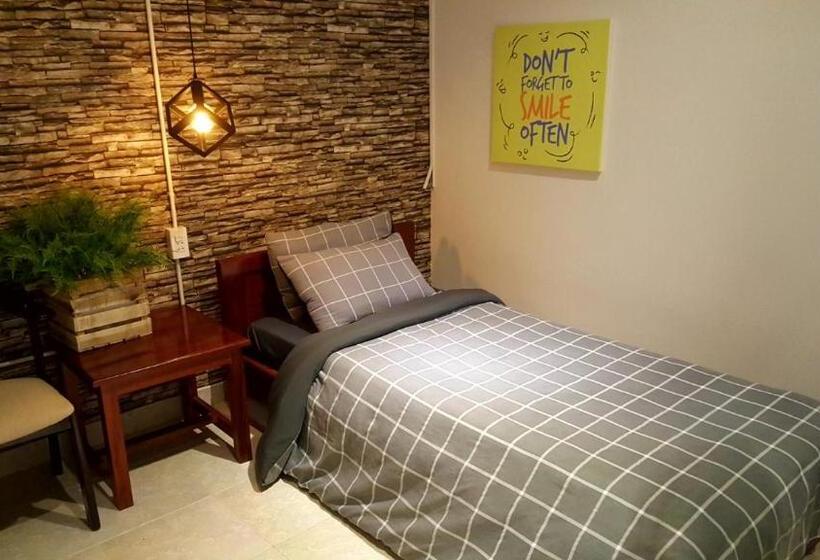 اتاق استاندارد یک نفره, 08 Homestay