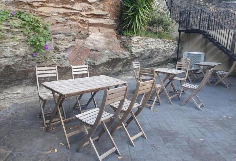 디럭스 룸, Albergue Castelos