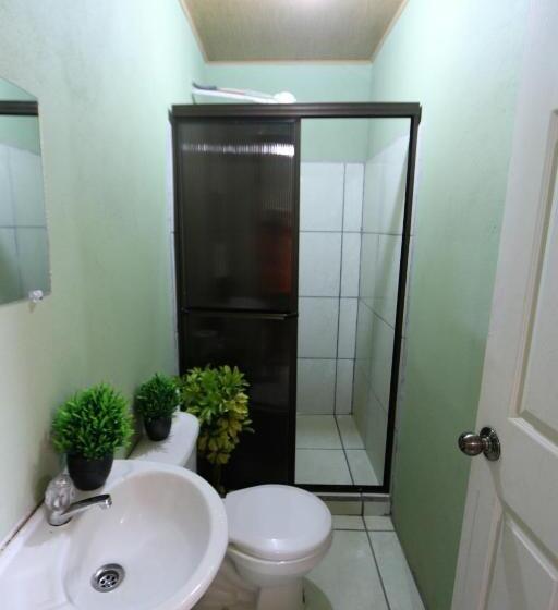 اتاق اکونومی, Hostel Cattleya   Monteverde, Costa Rica