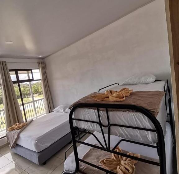 اتاق خانوادگی, Hostel Cattleya   Monteverde, Costa Rica