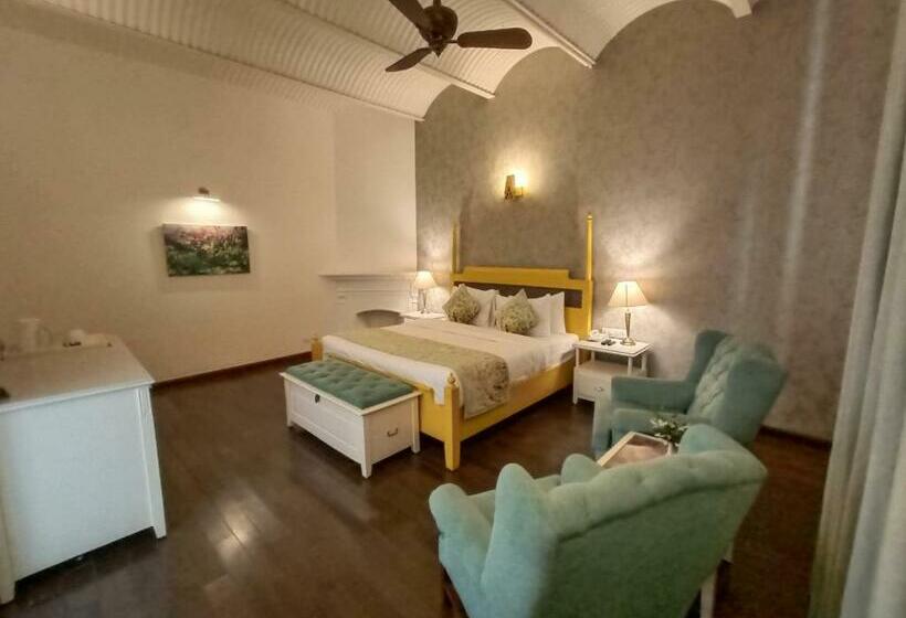 חדר סטנדרט נוף לגינה, Pine Retreat Mallroad