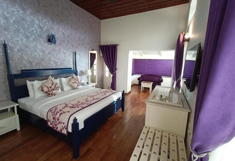 اتاق استاندارد با چشم‌انداز باغ, Pine Retreat Mallroad