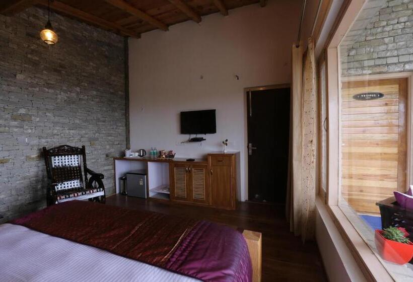 جناح مطلّ علي الجبل, The Moksh Eco Inn