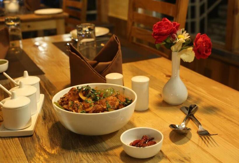 غرفة سوبيريور سرير كينج, The Moksh Eco Inn