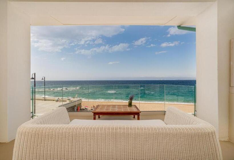 חדר דלוקס עם מרפסת נוף לים, Jatika Boutique