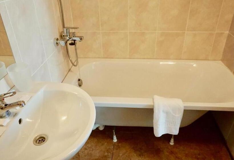 Deluxe-studio, Zhuliany City