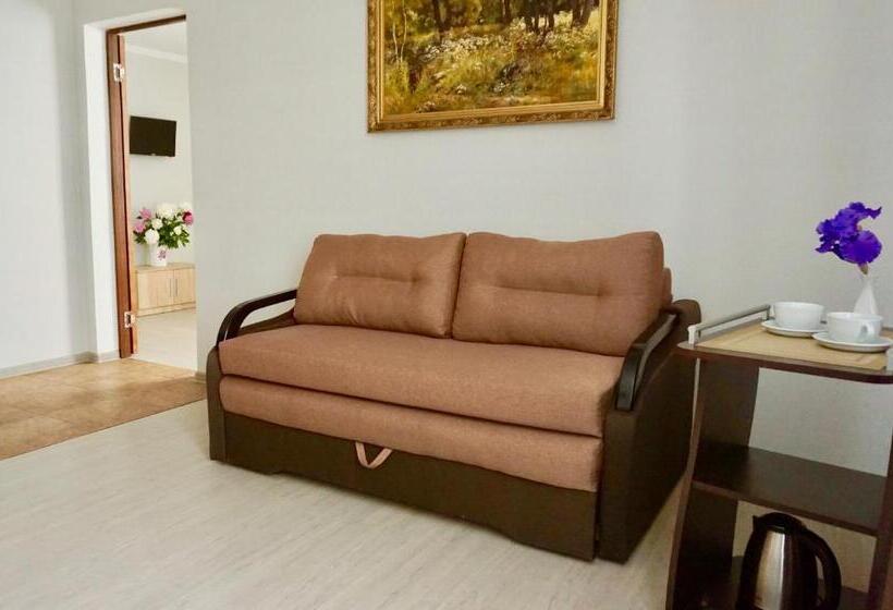 Deluxe-studio, Zhuliany City