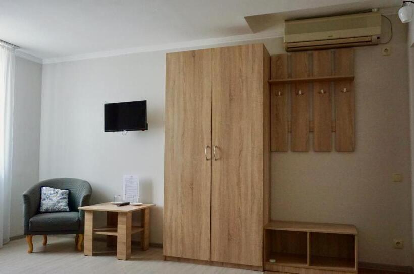 Deluxe-studio, Zhuliany City