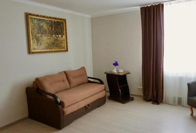 Deluxe-studio, Zhuliany City