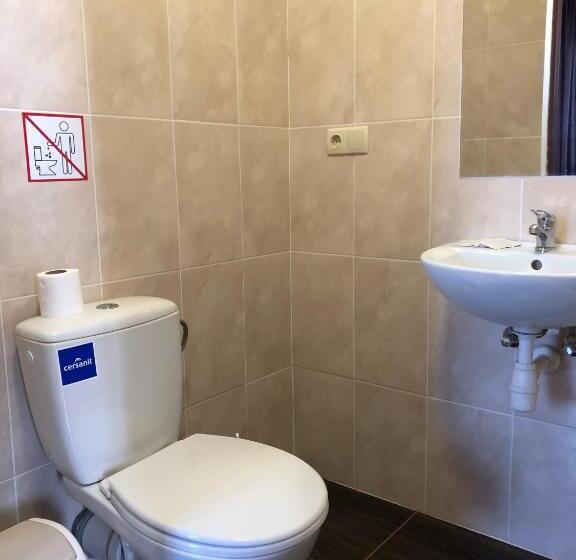 Comfort Kolmen Hengen Huone, Zhuliany City