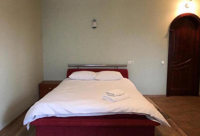 Comfort Kolmen Hengen Huone, Zhuliany City