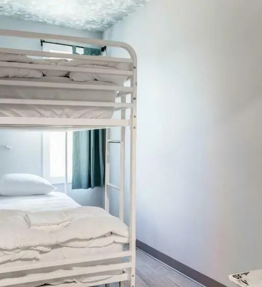 エコノミールーム, Black Elephant Hostel